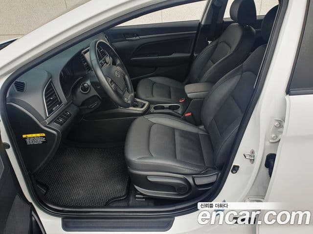 Hyundai Avante AD 1.6 GDI Smart, 2016 13