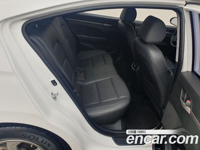 Hyundai Avante AD 1.6 GDI Smart, 2016 16