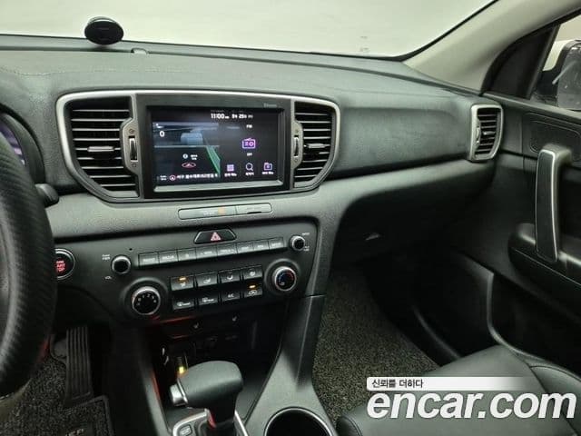 Kia Sportage 4세대 дизель 1.7 2WD Trendy, 2018 10