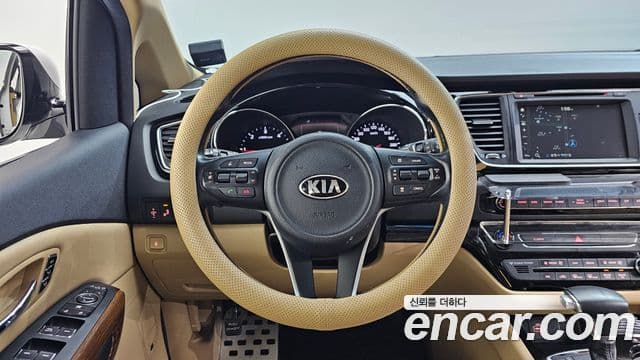 Kia All New Carnival Noblesse, 2017 13