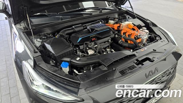 Kia K8 гибрид Signature, 2023 6