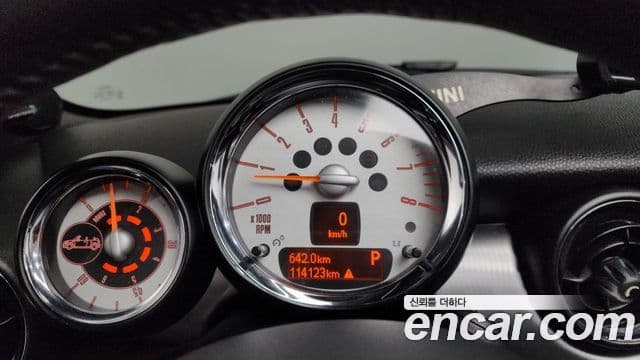 Mini Cooper S кабриолет Highgate, 2012 8