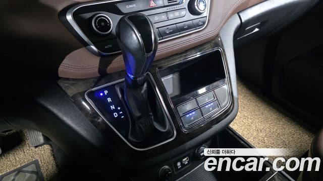 Hyundai The / новый New Grand Starex Exclusive, 2021 9