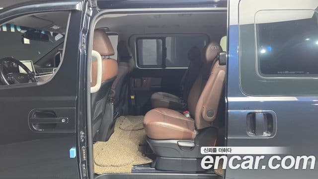 Hyundai The / новый New Grand Starex Exclusive, 2021 11