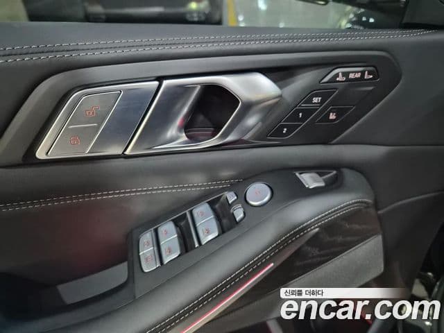 BMW X7 (G07) xDrive 40i Design Pure Excellence 6인승, 2022 14