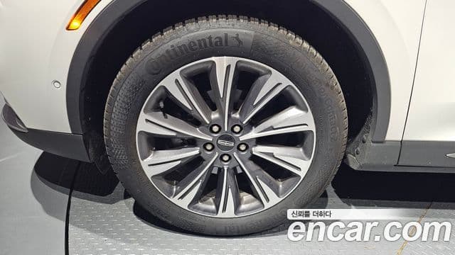 Lincoln Corsair 2.0 Reserve AWD, 2021 все фото