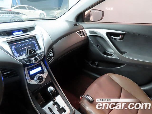 Hyundai Avante MD Luxury, 2011 12