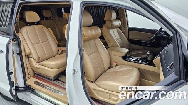 Kia The / новый New Carnival Noblesse Special, 2019 10