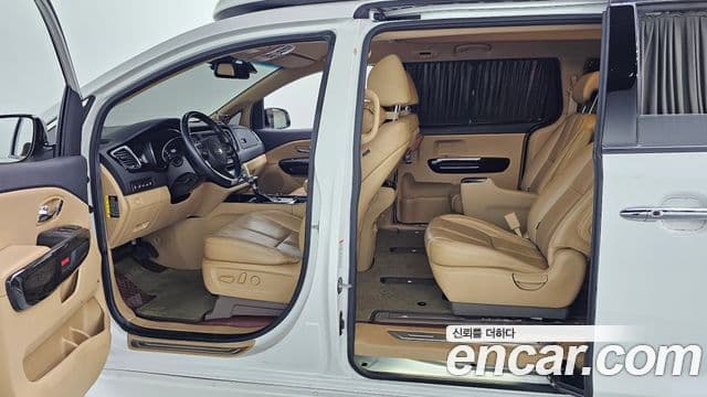 Kia The / новый New Carnival Noblesse Special, 2019 17