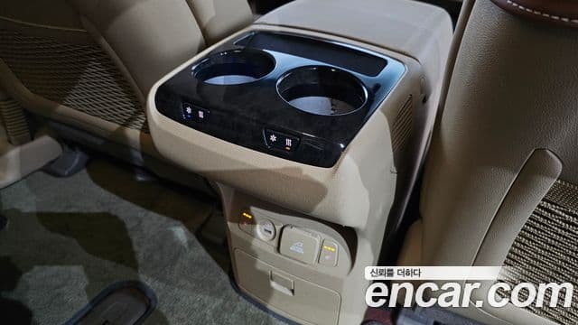 Kia The / новый New Carnival Noblesse Special, 2019 19