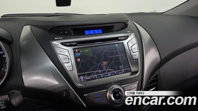 Hyundai Avante MD M16 GDI Smart, 2013 15