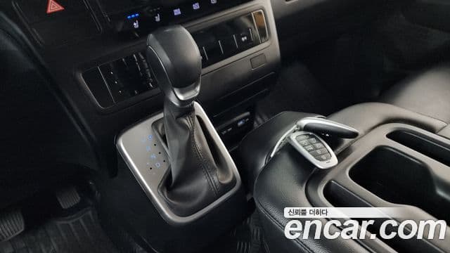 Hyundai Staria 11인승, 2022 9