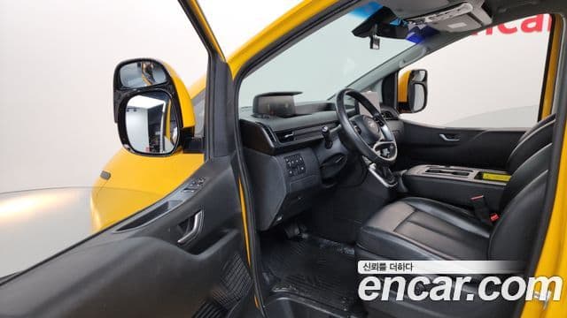 Hyundai Staria 11인승, 2022 10