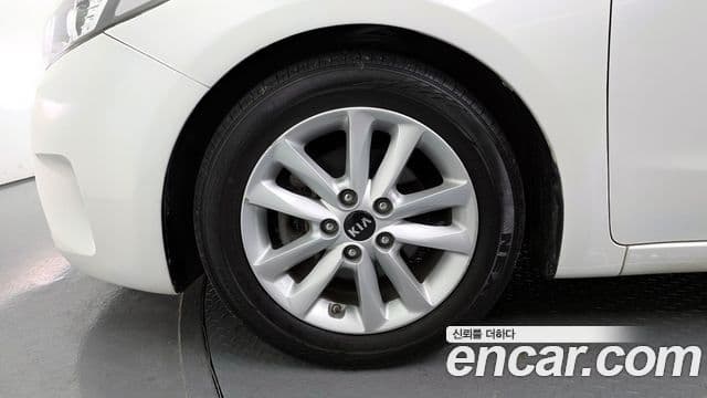 Kia The / новый New K3 E тип, 2016 все фото