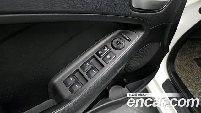 Kia The / новый New K3 E тип, 2016 14