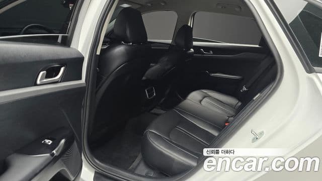 Kia The / новый New K5 3세대 Trendy, 2025 12