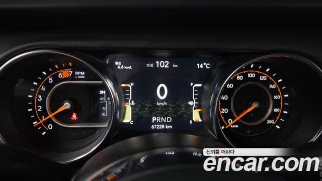 Jeep Wrangler (JL) 2.0 Overland 4도어, 2021 8