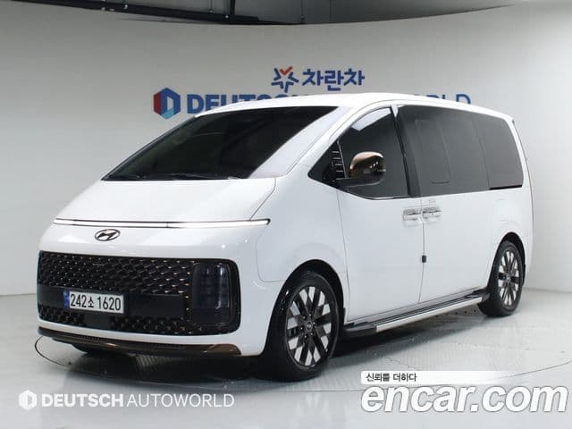 Hyundai Staria Inspiration, 2023 3