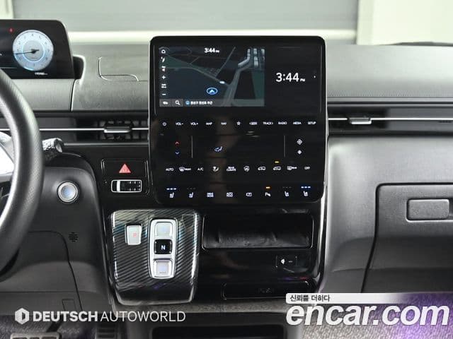 Hyundai Staria Inspiration, 2023 14