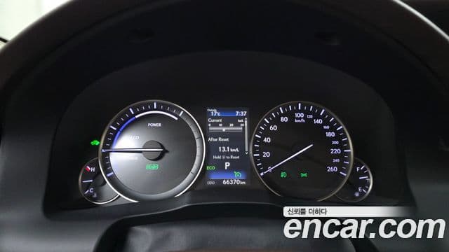 Lexus New ES300h XV60, 2017 8