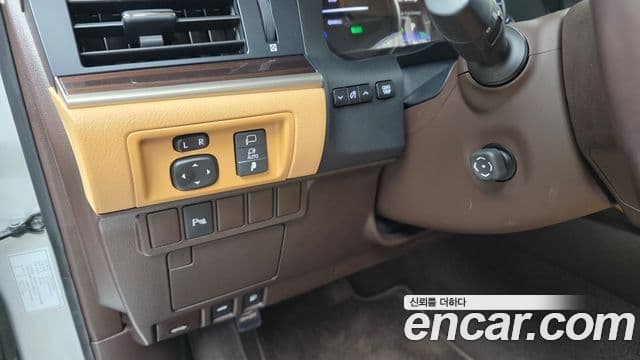 Lexus New ES300h XV60, 2017 15