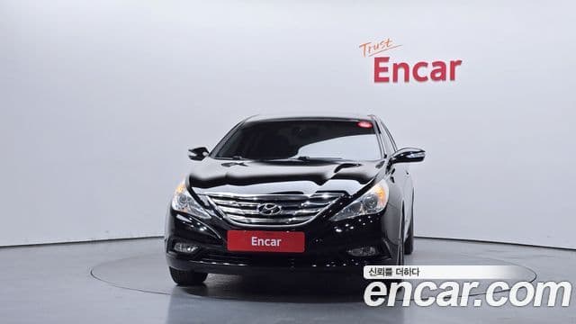 Hyundai YF Sonata топовая версия, 2010 3