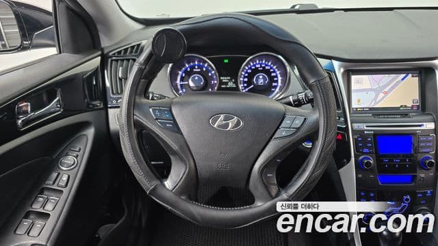 Hyundai YF Sonata топовая версия, 2010 14