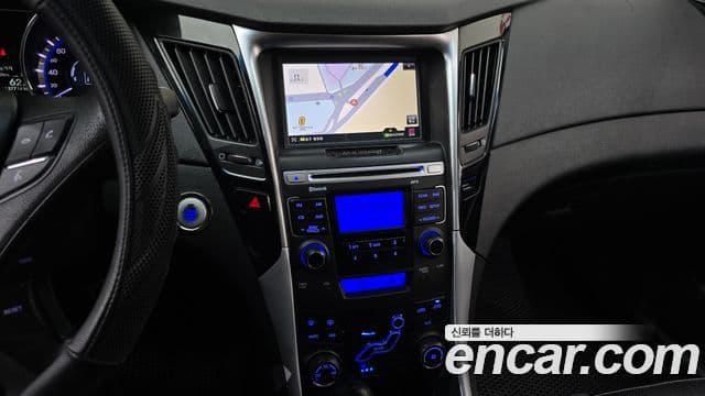 Hyundai YF Sonata топовая версия, 2010 15