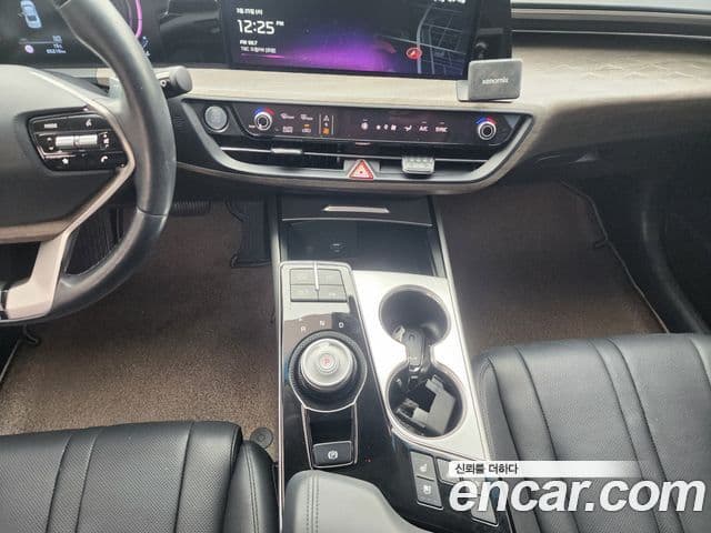 Kia K8 Trendy(таксомоторный тип), 2024 9