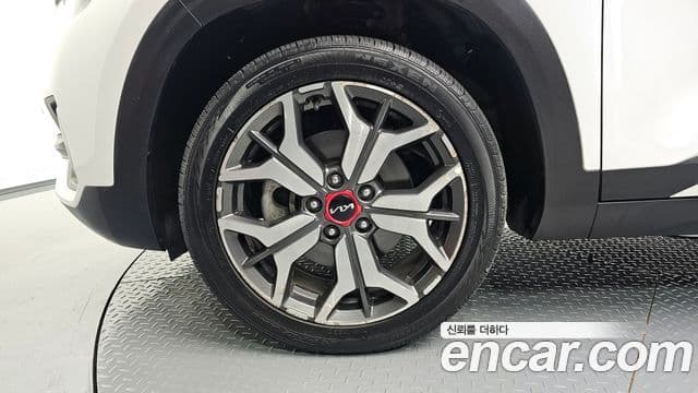 Kia Seltos Signature, 2023 все фото