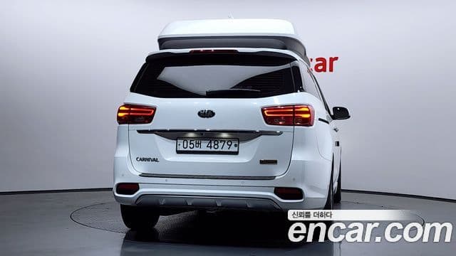 Kia The / новый New Carnival VIP, 2019 4