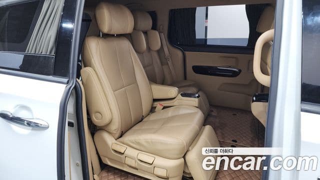 Kia The / новый New Carnival VIP, 2019 12