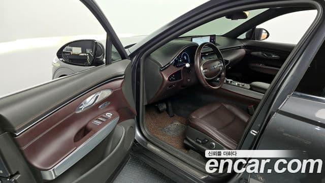 Genesis GV70, 2021 10