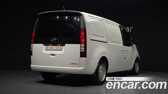 Hyundai Staria Smart, 2023 2