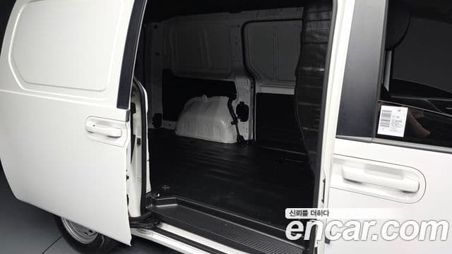 Hyundai Staria Smart, 2023 12