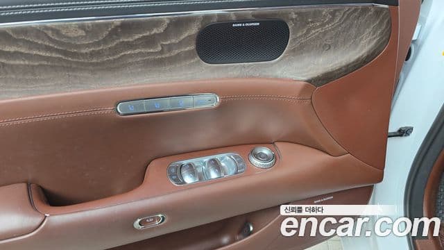 Genesis G90 (RS4) бензин 3.5 турбо AWD, 2022 17