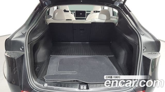 Tesla модель Y Long Range AWD, 2025 20