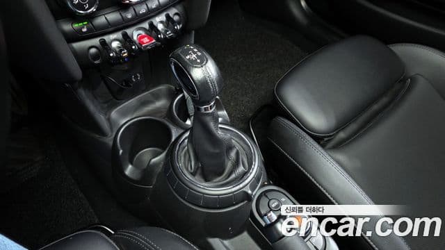 Mini Cooper D 3세대, 2016 9