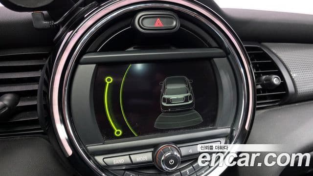 Mini Cooper D 3세대, 2016 15