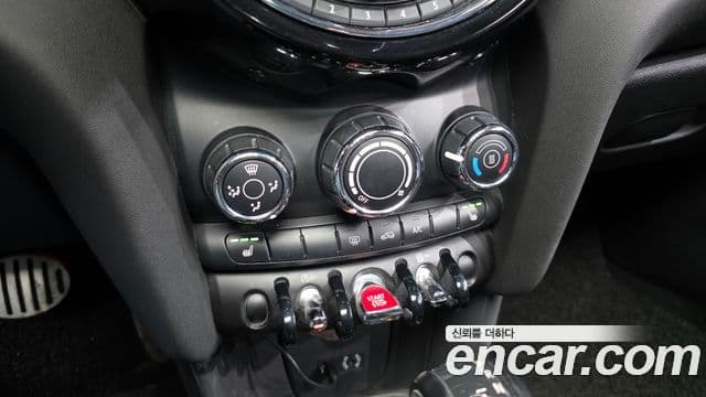 Mini Cooper D 3세대, 2016 16