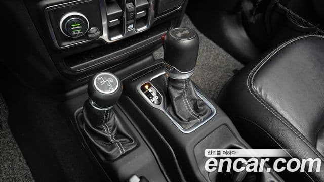 Jeep Wrangler (JL) 2.0 Overland Power top 4도어 4xe, 2021 9