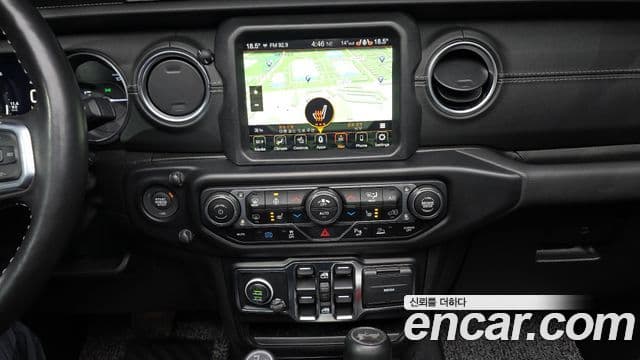 Jeep Wrangler (JL) 2.0 Overland Power top 4도어 4xe, 2021 14