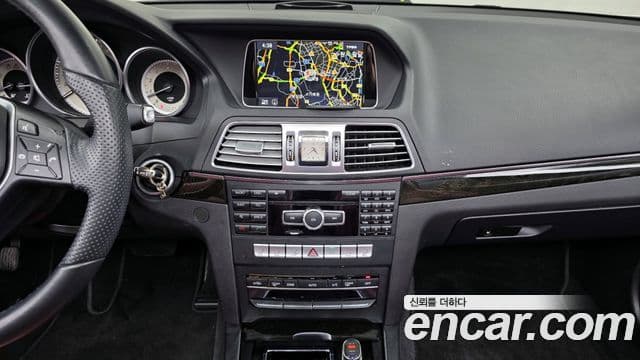 Mercedes-Benz E-класс W212 E200 кабриолет, 2014 14