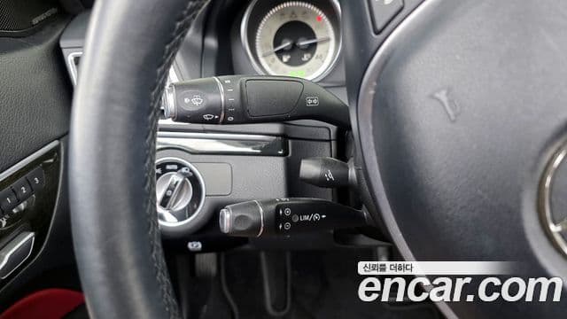 Mercedes-Benz E-класс W212 E200 кабриолет, 2014 18