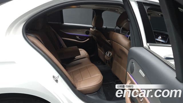 Mercedes-Benz E-класс W213 Avantgarde, 2019 12