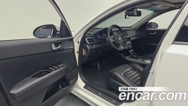 Kia K5 2세대 GT LINE, 2017 10