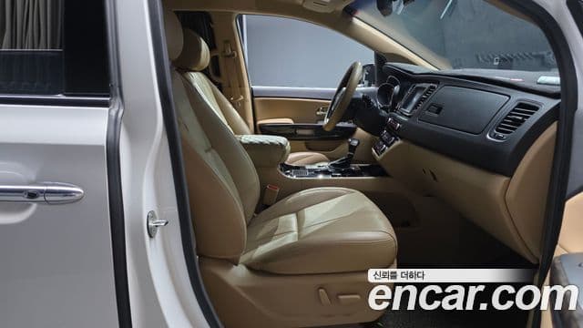 Kia The / новый New Carnival Noblesse Special, 2019 10