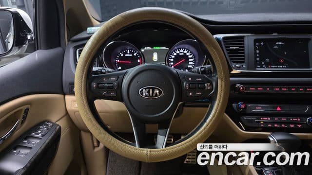 Kia The / новый New Carnival Noblesse Special, 2019 13