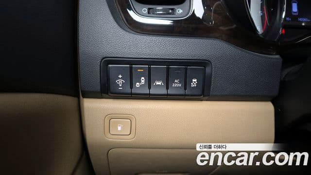 Kia The / новый New Carnival Special, 2019 18