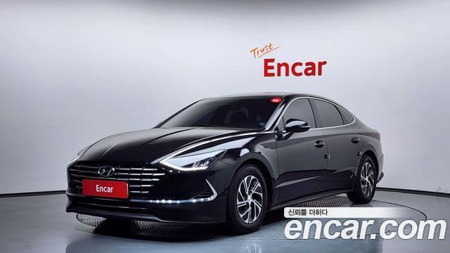 Hyundai Sonata гибрид (DN8) Modern, 2022 1